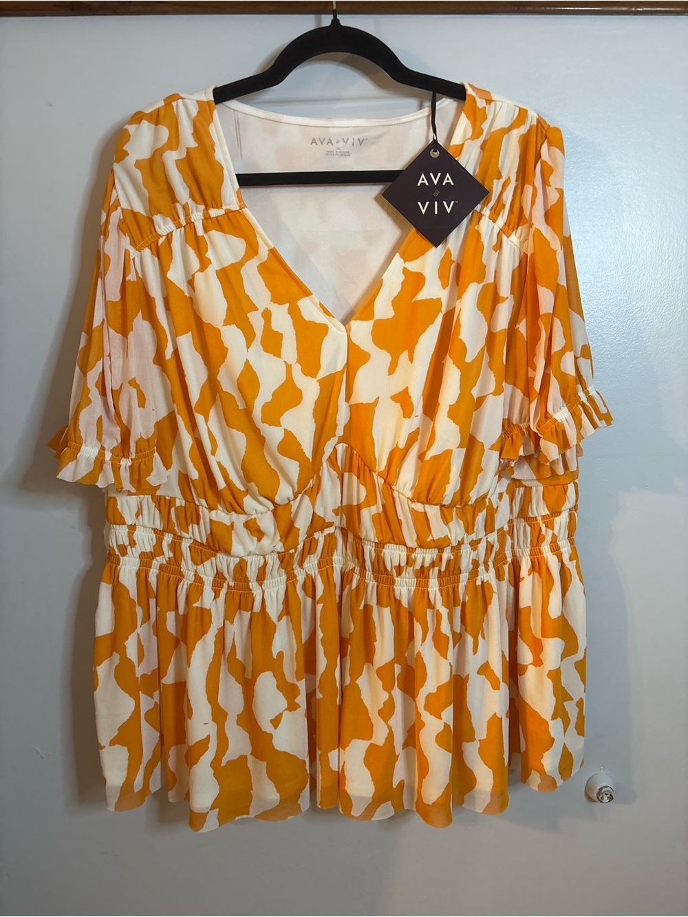 Ava & Viv Orange and Cream V-Neck Peplum Blouse